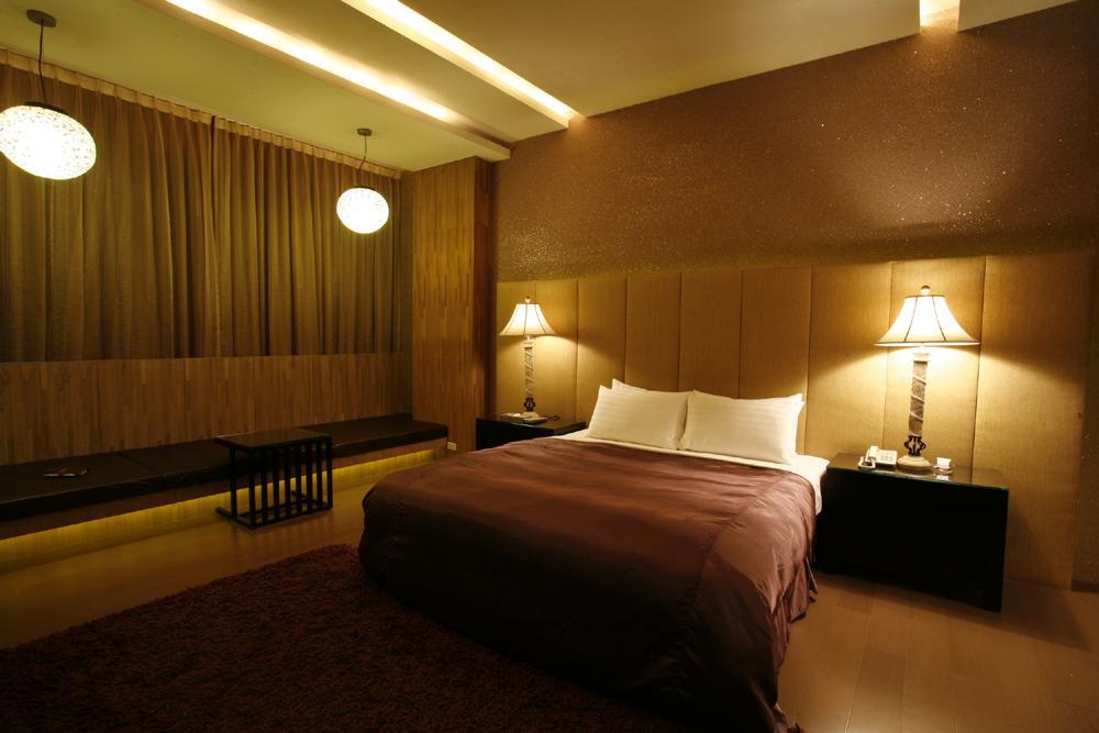 Chateau Boutique Motel Taichung Luaran gambar