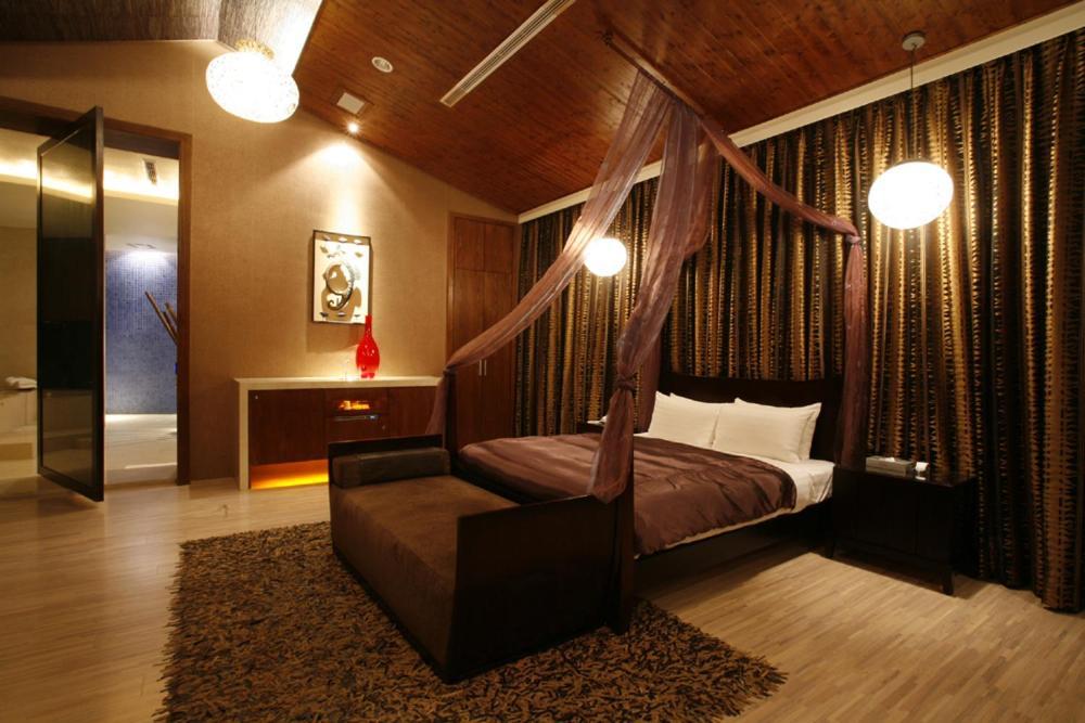 Chateau Boutique Motel Taichung Luaran gambar